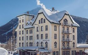 Hotel Montana By Mountain Hotels